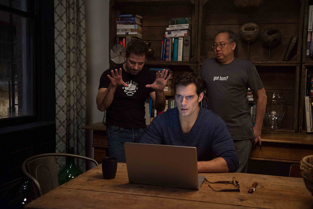 BvS: Zack Snyder fala das cenas deletadas e da “violenta” versão estendida do filme.