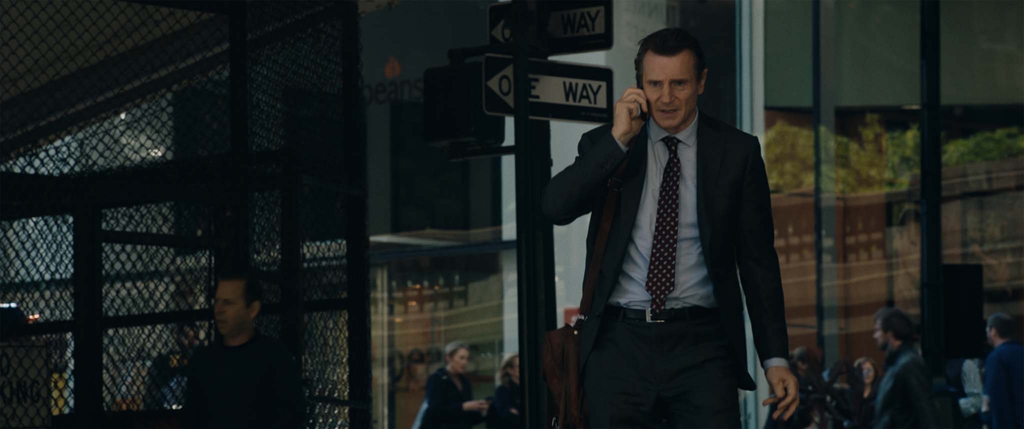 O Passageiro: Novo filme de Liam Neeson e Vera Farmiga ganha seu primeiro trailer
