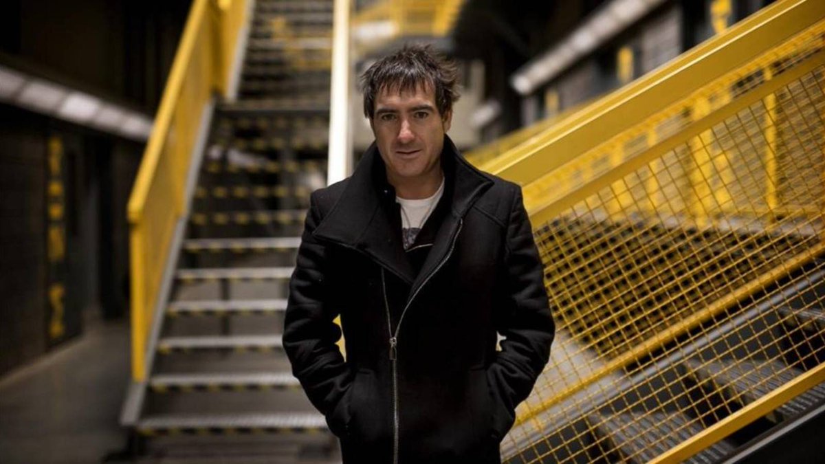Álex Pina, de “La Casa de Papel”, assina contrato global com a Netflix