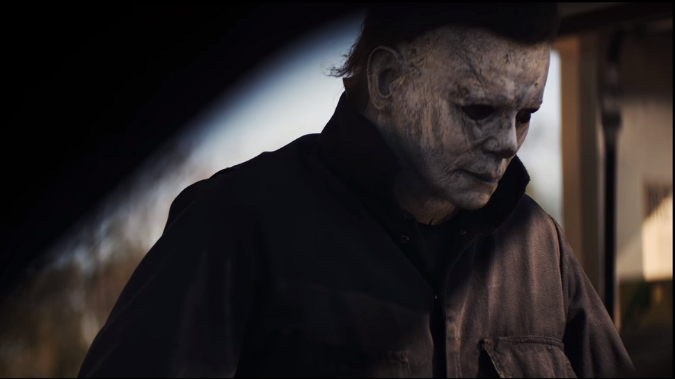 Halloween: Jamie Lee Curtis é novamente aterrorizada por Michael Myers no primeiro trailer