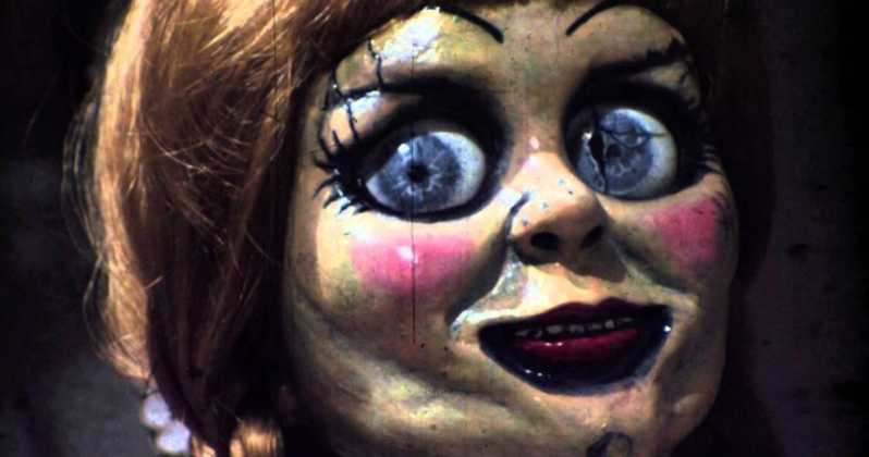 A origem da boneca mortal, Annabelle, é revelado em terceiro filme da série
