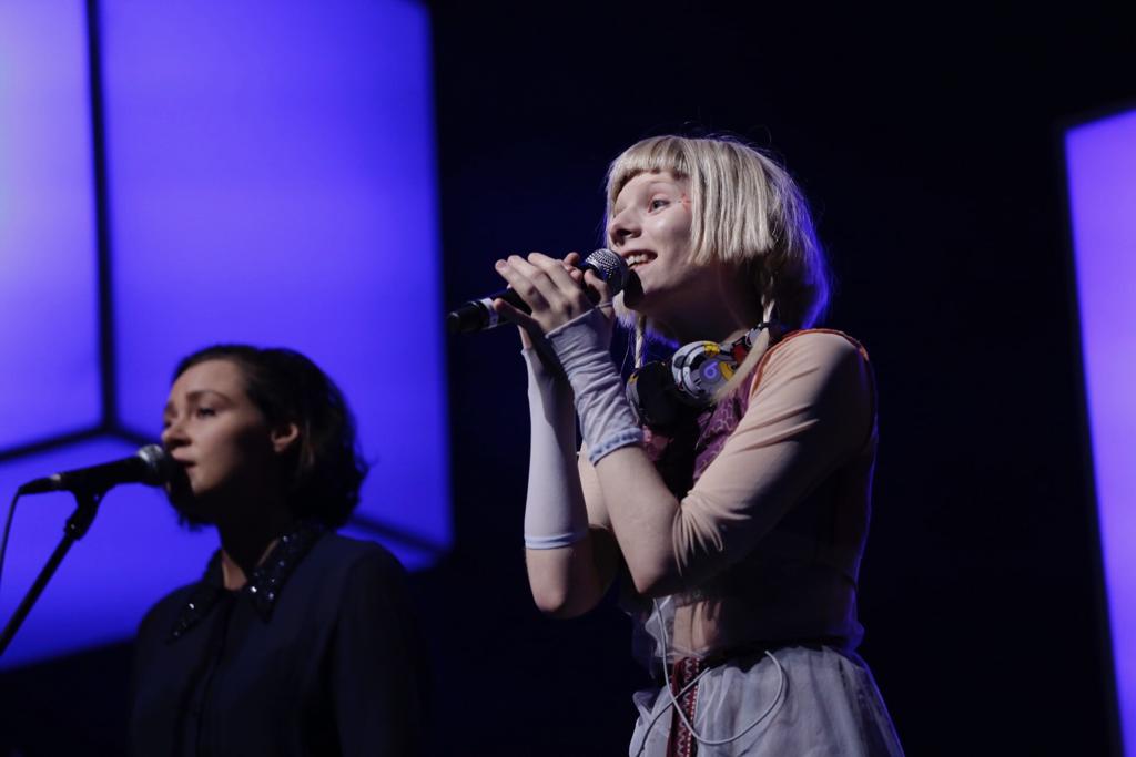 CCXP 2018: Cantora Aurora emociona CCXP com música do filme Dumbo