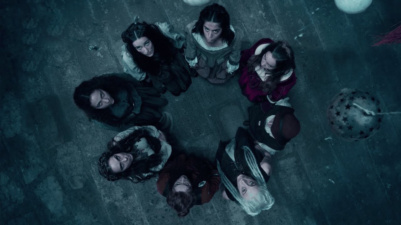 Luna Nera (A Strega na Primeira Temporada Netflix)