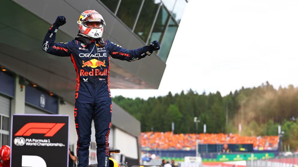 Verstappen sobra e vence GP da Áustria repleto de punições