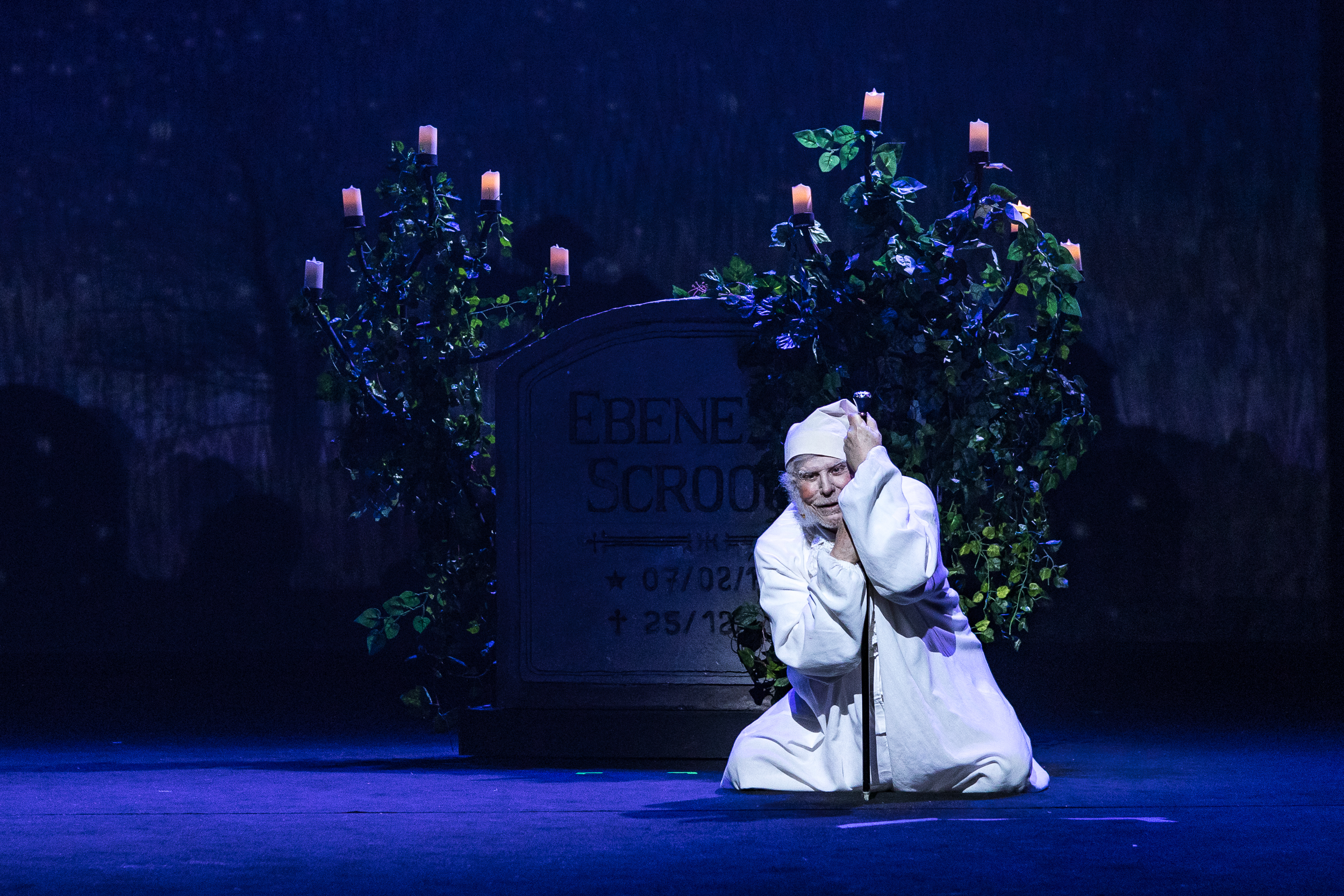 A Christmas Carol, um Conto de Natal: Estrelado por Miguel Falabella tem apresentações no Teatro Procópio Ferreira
