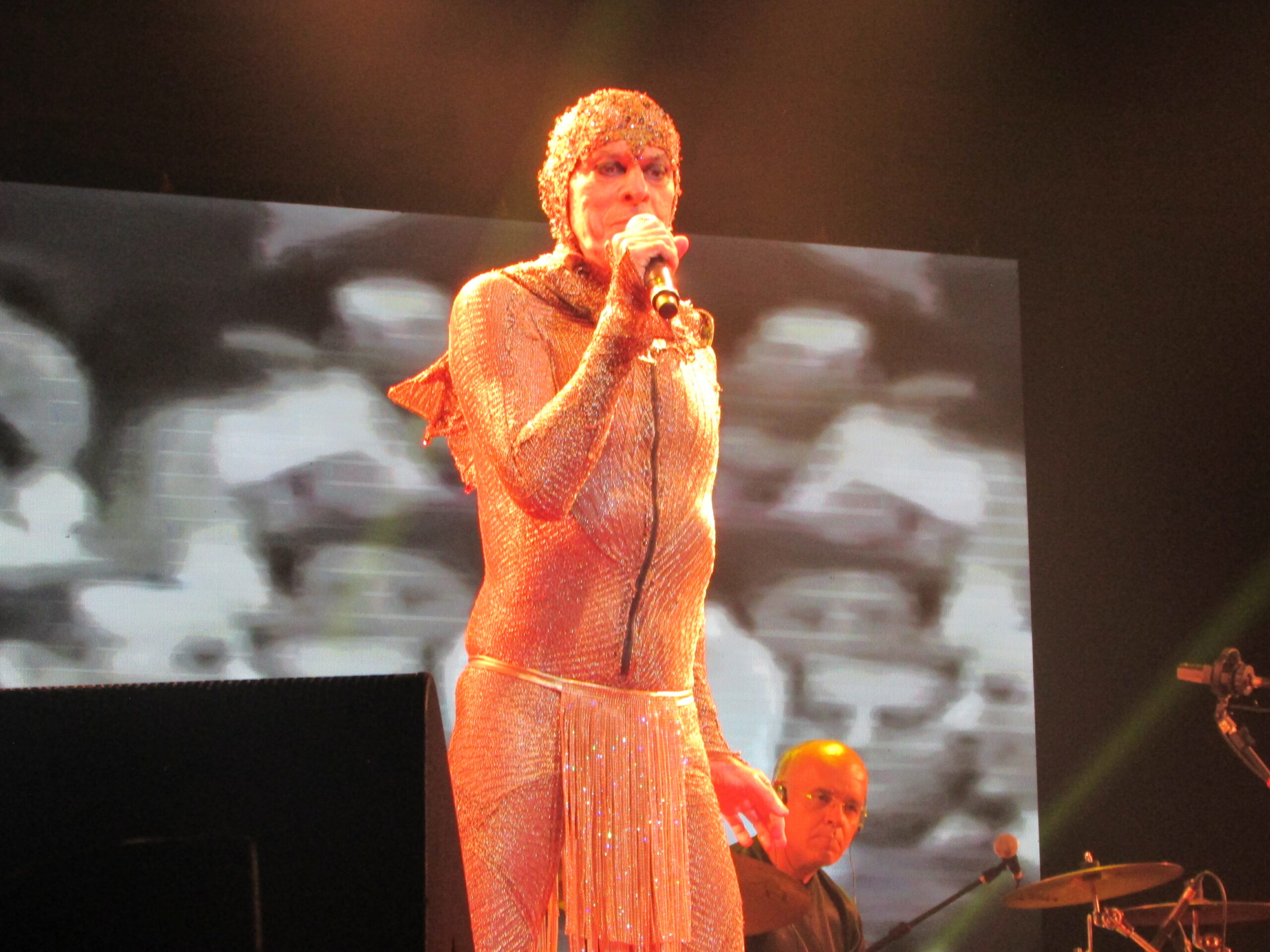 Ney Matogrosso apresenta Bloco na Rua em Porto Alegre