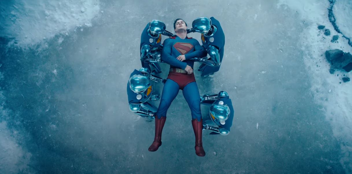 Superman ganha prévia de 4 minutos