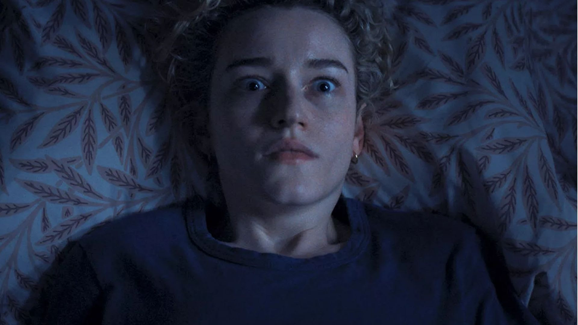 “A Hora do Mal”: novo suspense de Zach Cregger com Julia Garner ganha trailer oficial