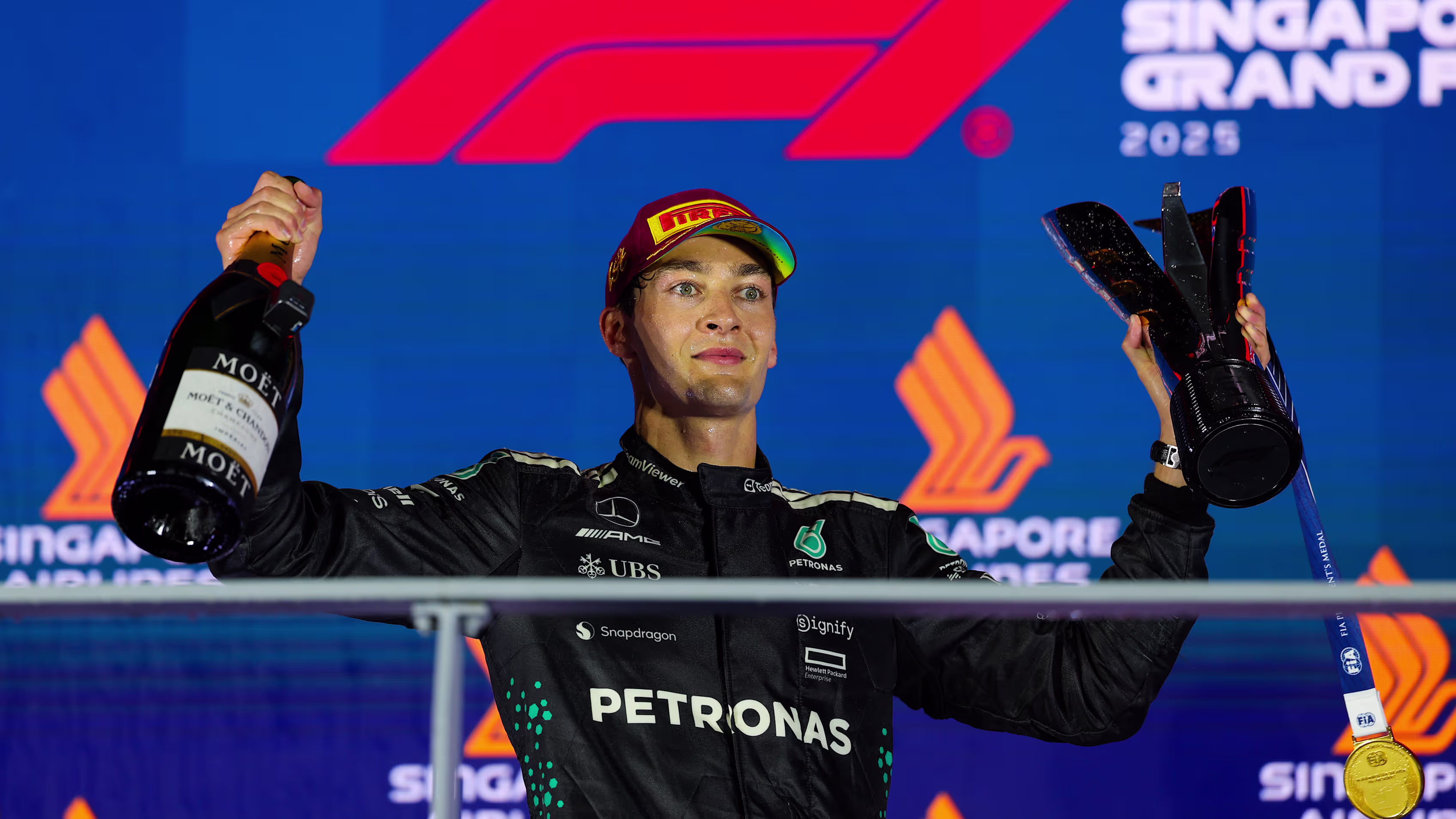 George Russell domina o GP de Singapura e McLaren conquista o mundial de construtores